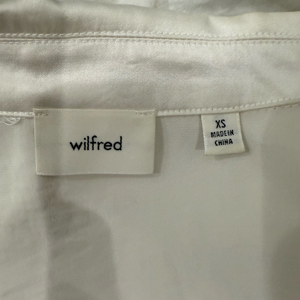 Aritzia Wilfred Tie-Front Satin Blouse - Picture 3 of 4